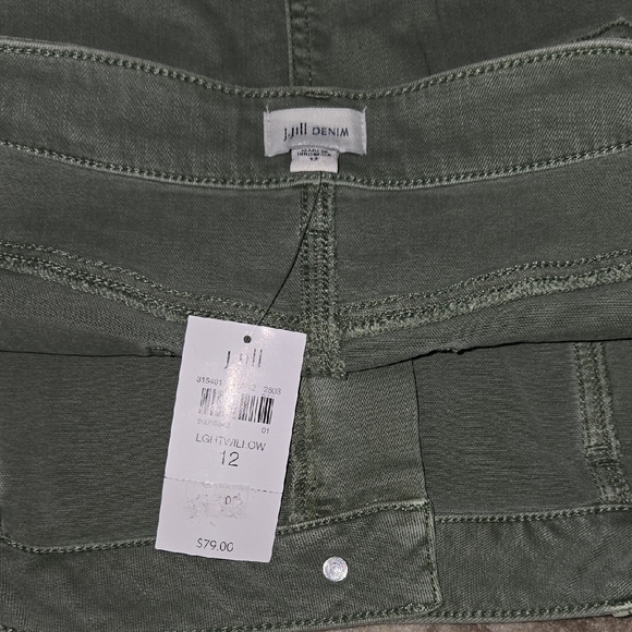 J. Jill Denim Utility Skirt

Lightwillow Size 12 - Picture 5 of 5